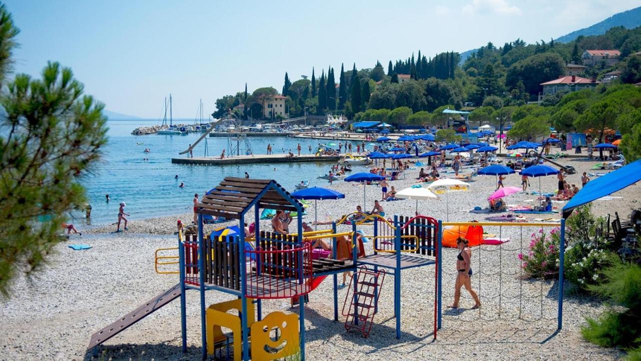Apartments Skorup Ičići Kültér fotó