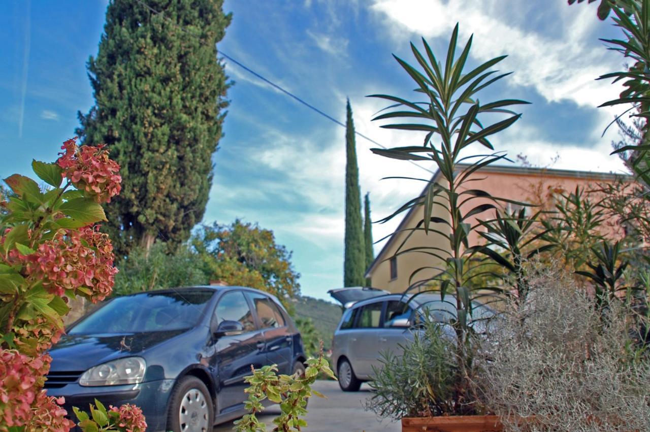 Apartments Skorup Ičići Kültér fotó